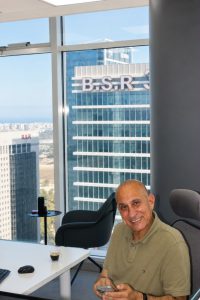מאיר דוידי. במשרד